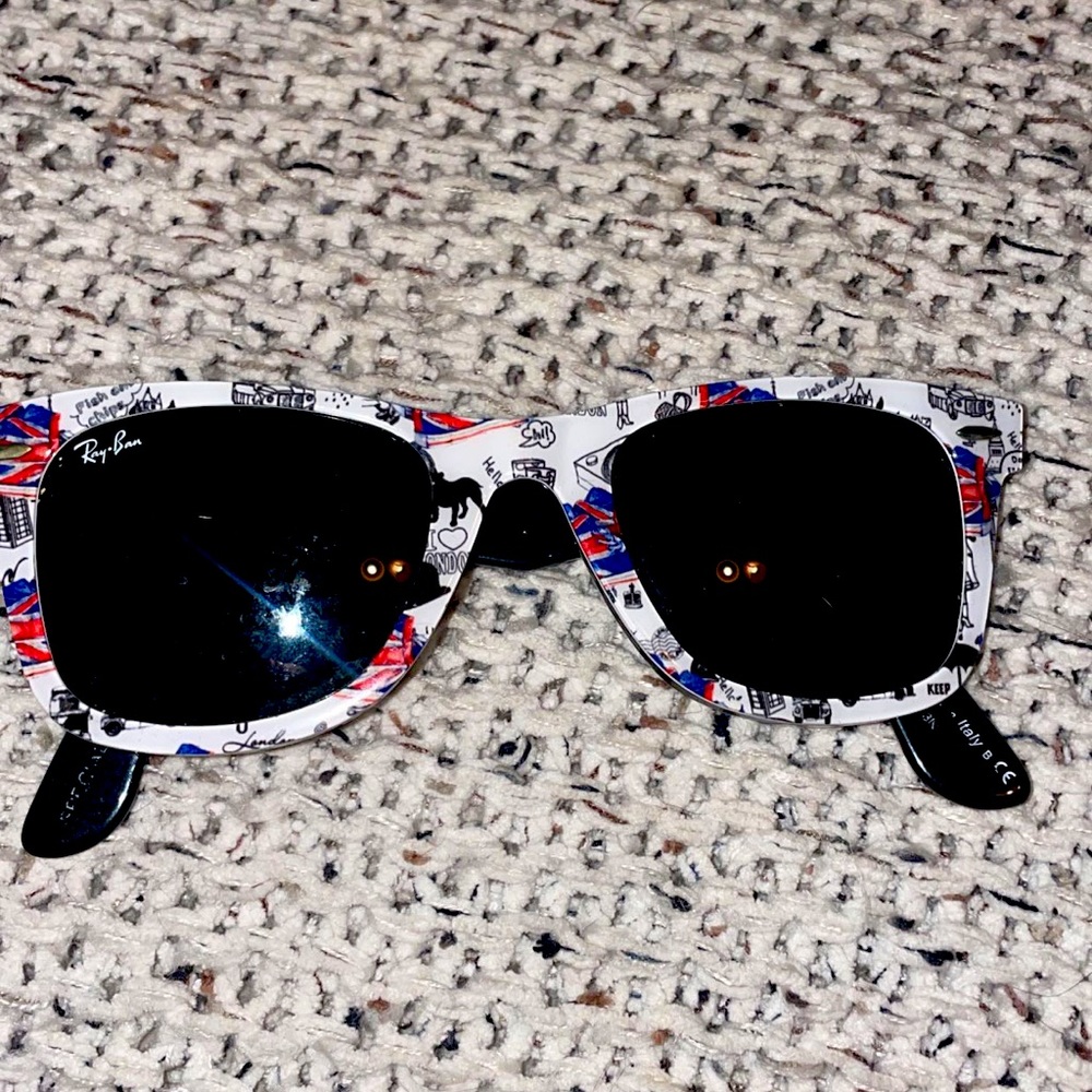 Special Series #8 Ray-Ban glasses!